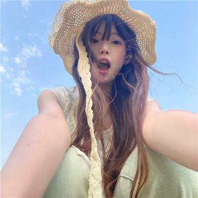 葡萄架下的女神